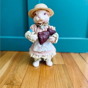 Vintage Midwest Importers Made in Taiwan Ceramic Easter Bunny Figurine